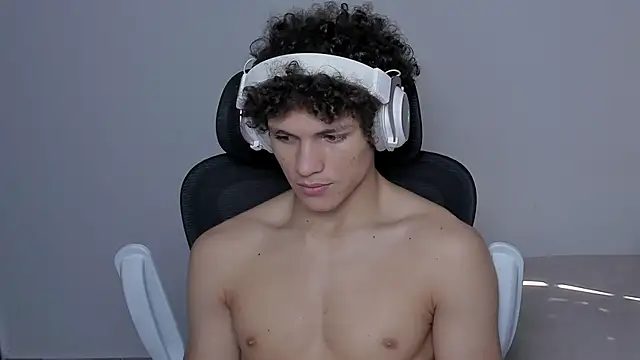 laurent nova online show from 11.06.25