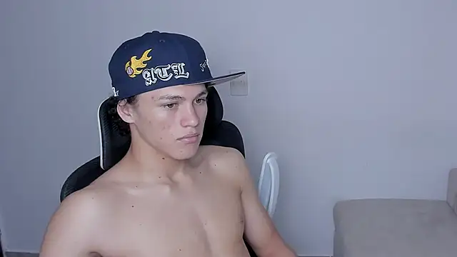 laurent nova online show from 11.28.25