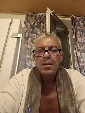 Snapshot of Picolo4111 chatting on 09.14.25 Picolo4111 online show from 09.14.25