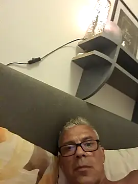 Snapshot of Picolo4111 chatting on 09.14.25 Picolo4111 online show from 09.14.25