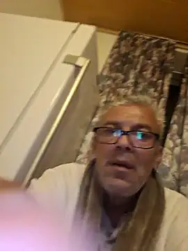 Snapshot of Picolo4111 chatting on 10.11.25 Picolo4111 online show from 10.11.25