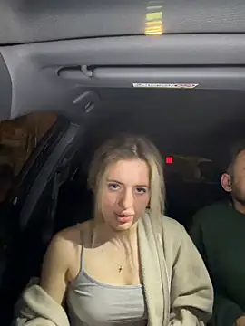 Holly-Glamour online show from 03.22.26