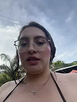 Snapshot of VioletPearson chatting on 06.22.26 VioletPearson online show from 06.22.26