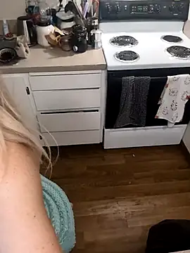 Snapshot of ziggyspice chatting on 09.25.25 ziggyspice online show from 09.25.25