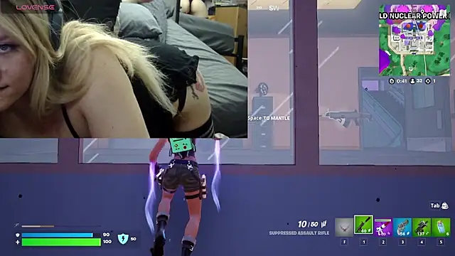 Snapshot of ziggyspice chatting on 11.19.25 ziggyspice online show from 11.19.25