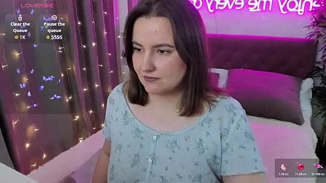 FeralPeach online show from 12.14.25