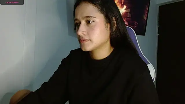 Snapshot of LovelyEsther27 chatting on 04.07.26 LovelyEsther27 online show from 04.07.26