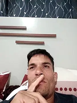 Snapshot of 719610 chatting on 11.10.25 719610 online show from 11.10.25