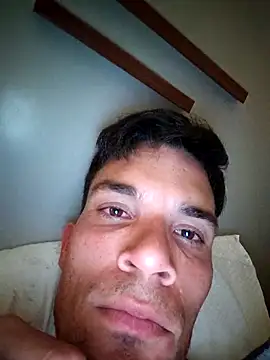 Snapshot of 719610 chatting on 11.24.25 719610 online show from 11.24.25