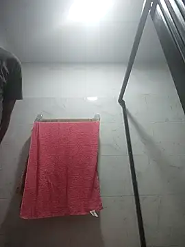 Snapshot of 719610 chatting on 12.21.25 719610 online show from 12.21.25