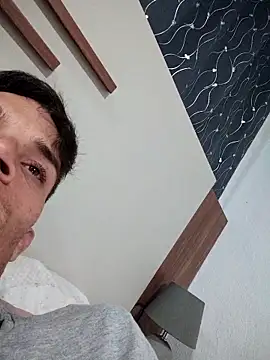 Snapshot of 719610 chatting on 04.06.26 719610 online show from 04.06.26