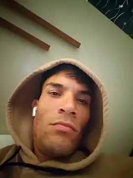 Snapshot of 719610 chatting on 04.12.26 719610 online show from 04.12.26