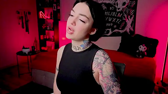 Snapshot of Magic_Allie chatting on 05.28.26 Magic Allie online show from 05.28.26