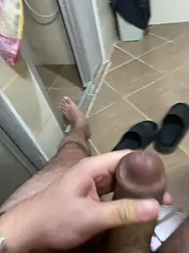 Snapshot of Metmenn7 chatting on 01.08.25 Metmenn7 online show from 01.08.25