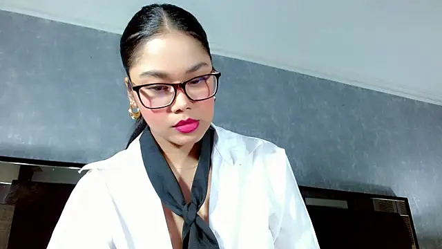 JasmineMoore online show from 09.30.25