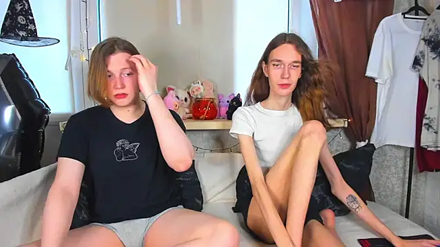 Snapshot of Calvin_and_Kevin chatting on 10.18.25 Calvin and Kevin online show from 10.18.25