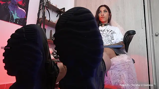 MissKorah online show from 03.06.26