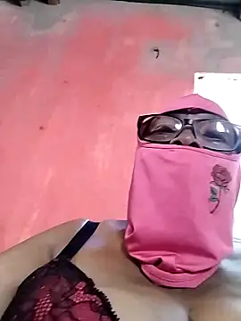 Snapshot of naughtygrannyXXX chatting on 02.14.25 naughtygrannyXXX online show from 02.14.25