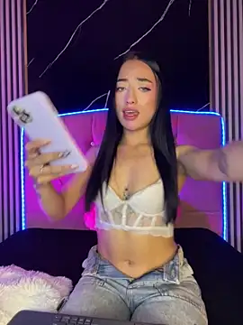 Ady 18 online show from 10.14.25