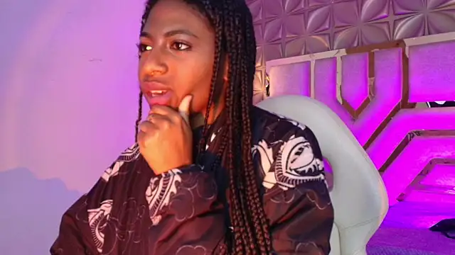 Queen perla  online show from 02.22.26