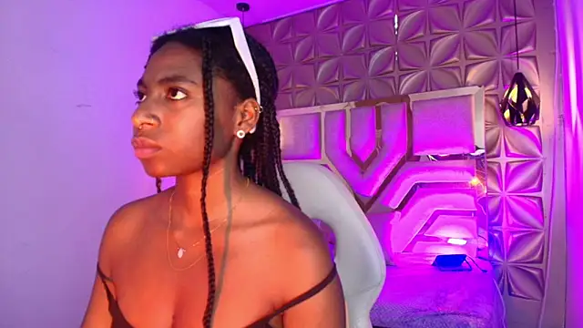 Queen perla  online show from 03.01.26