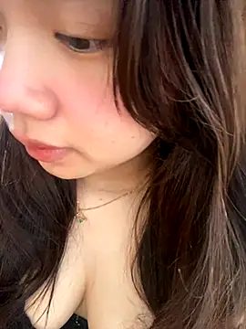 Hotellinh12 online show from 11.24.25