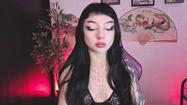 Snapshot of catipetite chatting on 06.24.26 catipetite online show from 06.24.26