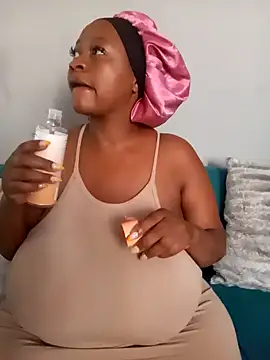 Chubbykarisma27 online show from 12.11.24