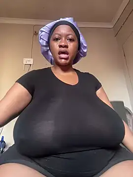 Chubbykarisma27 online show from 02.24.25