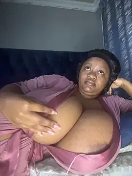 Chubbykarisma27 online show from 04.10.26