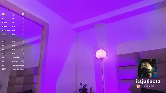 mssjulia online show from 01.18.25