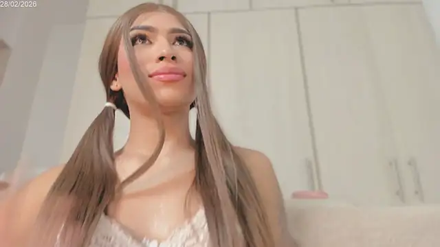 Snapshot of Angel_camm chatting on 03.01.26 Angel camm online show from 03.01.26