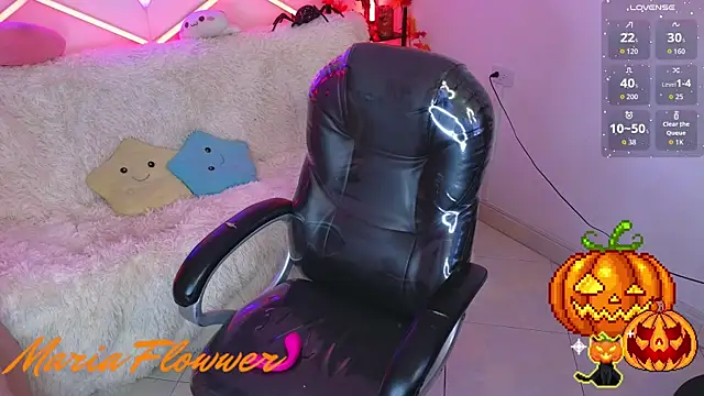 Snapshot of maria_flowwer chatting on 10.17.25 maria flowwer online show from 10.17.25