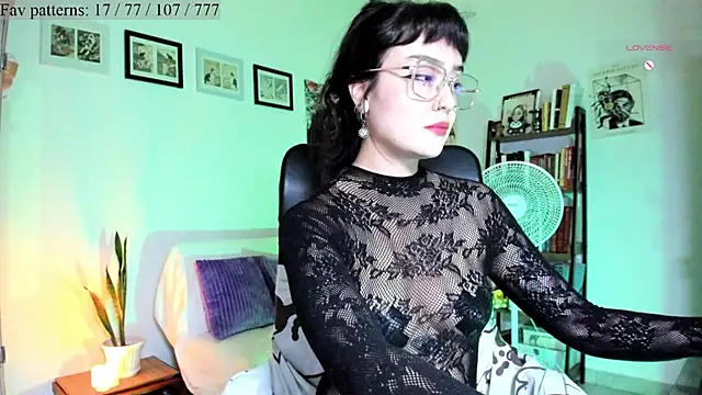 Conlosmichis online show from 10.11.25