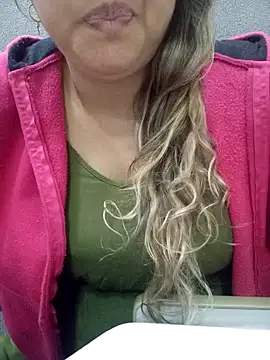 lovelyjhessy online show from 01.16.25