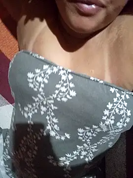 lovelyjhessy online show from 02.24.25