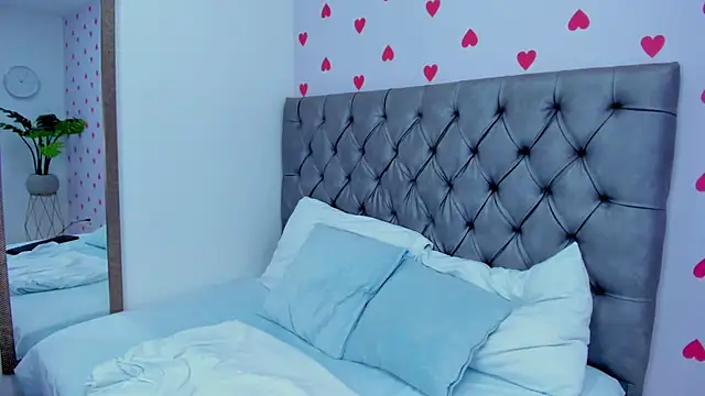 hurrem had online show from 02.20.25