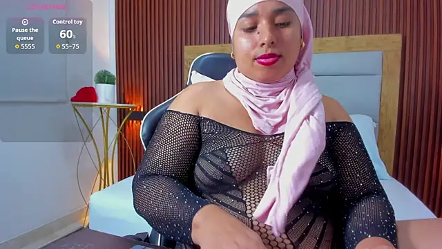 hurrem had online show from 10.15.25