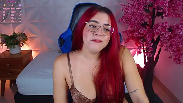 Snapshot of lizowenn_ chatting on 02.09.26 lizowenn online show from 02.09.26