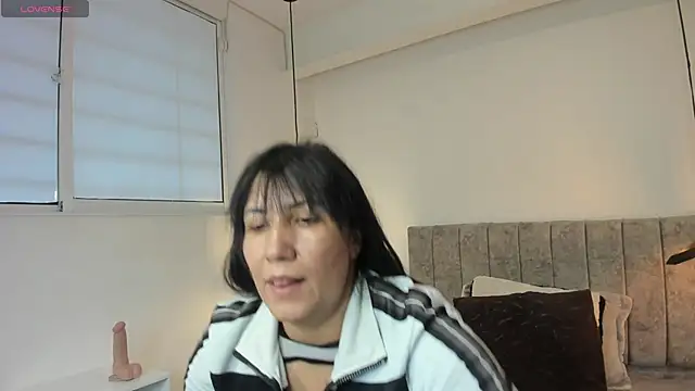 Snapshot of GiaFox_ chatting on 04.29.26 GiaFox online show from 04.29.26