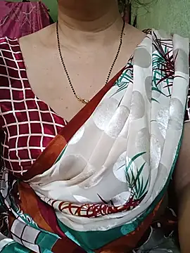 Snapshot of Rosy-B chatting on 05.15.26 Rosy-B online show from 05.15.26