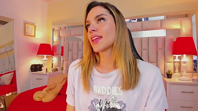 mariiahneedles online show from 01.03.25