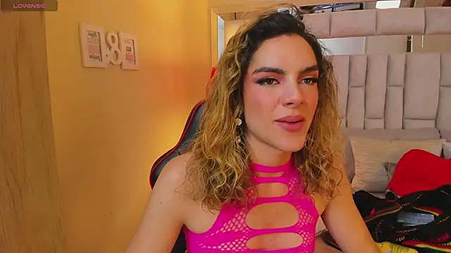 mariiahneedles online show from 01.23.25