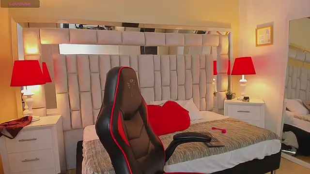 mariiahneedles online show from 02.18.25