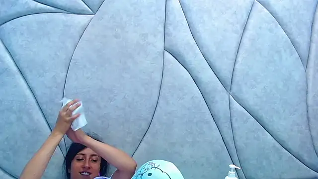 Cameron cutte online show from 02.25.25