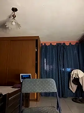 Snapshot of Catalinacandela chatting on 10.22.25 Catalinacandela online show from 10.22.25