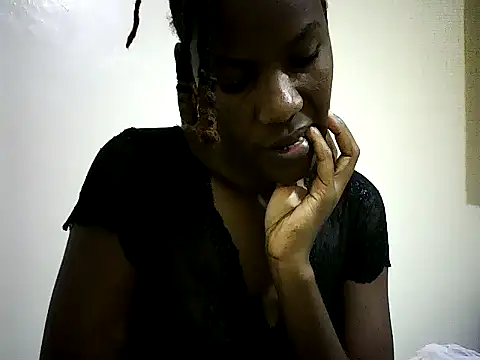 Pierra77 online show from 10.25.25