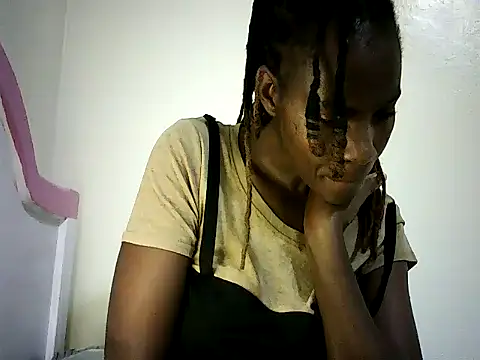 Pierra77 online show from 10.27.25