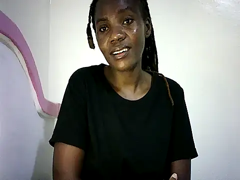 Pierra77 online show from 10.28.25