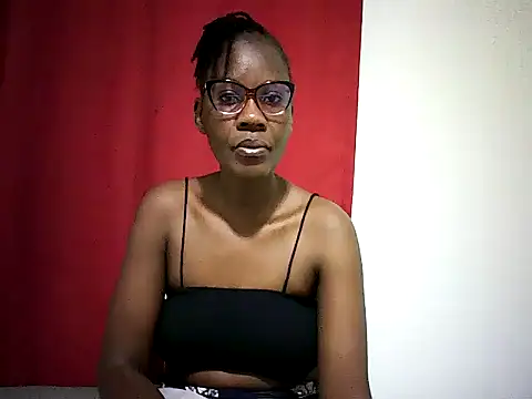 Snapshot of Pierra77 chatting on 06.06.26 Pierra77 online show from 06.06.26
